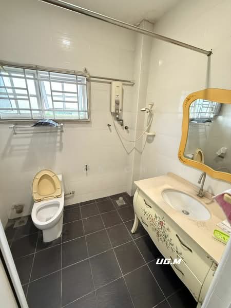 Rumah Teres 2 Tingkat untuk Dijual di Kota Kemuning (Shah Alam) - Mason Chiah - Bathroom - PropertyGuru.com.my
