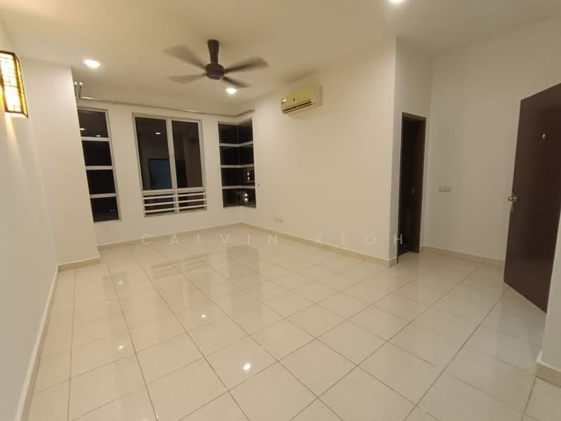 3-storey Terraced House for Sale in Setia Pearl Island (Bayan Lepas) - Calvin Keoh - Living Room - PropertyGuru.com.my