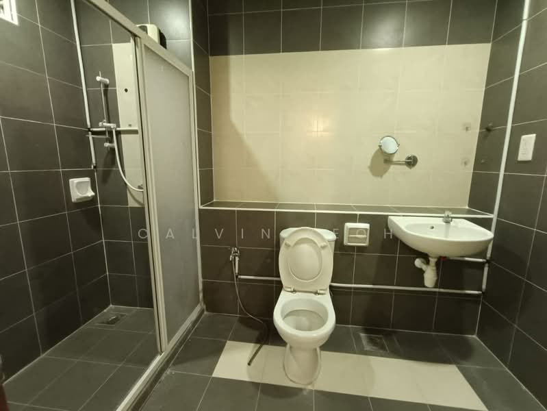 3-storey Terraced House for Sale in Setia Pearl Island (Bayan Lepas) - Calvin Keoh - Bathroom - PropertyGuru.com.my