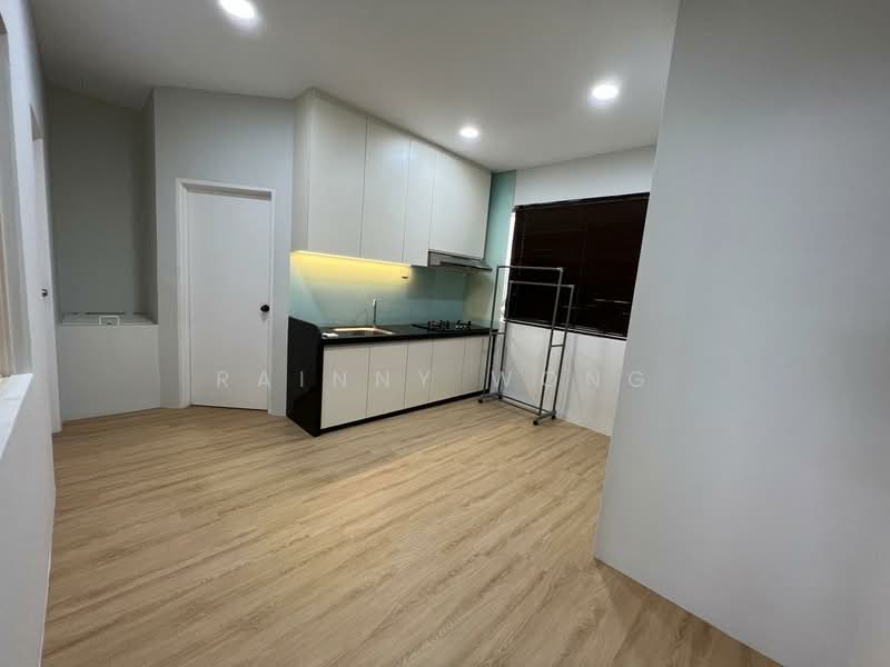 Kondominium untuk Disewa di Putra Marine Resort - Rainny Wong - Kitchen - PropertyGuru.com.my