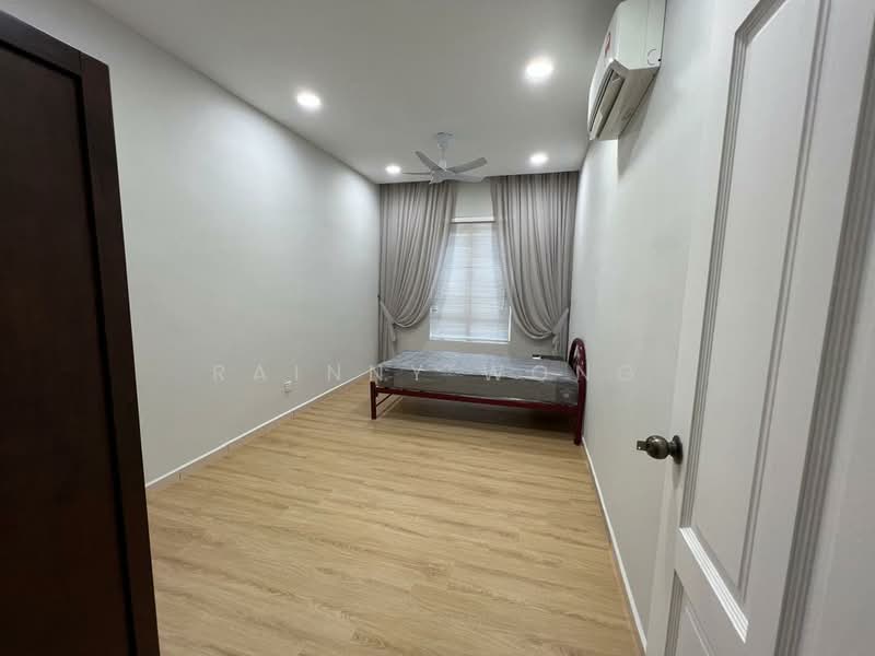 Kondominium untuk Disewa di Putra Marine Resort - Rainny Wong - Bedroom - PropertyGuru.com.my