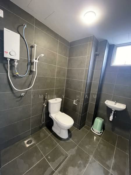 Servis Apartment untuk Disewa di Midas @ Seri Alam - Emily Hau - Bathroom - PropertyGuru.com.my
