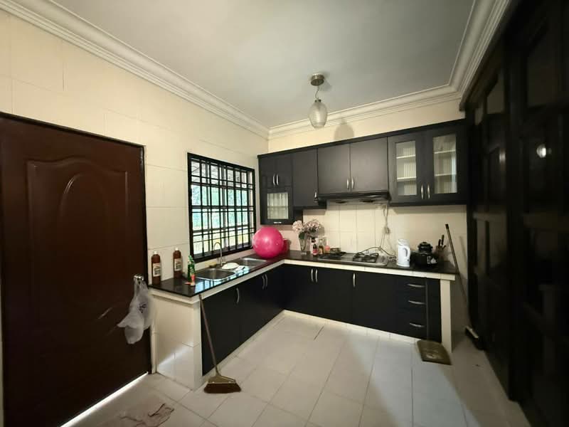 Rumah Teres 1.5 Tingkat untuk Dijual di Johor Bahru (Johor) - Max Loh - Kitchen - PropertyGuru.com.my