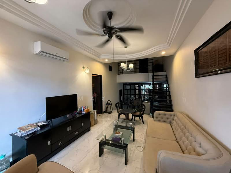 Rumah Teres 1.5 Tingkat untuk Dijual di Johor Bahru (Johor) - Max Loh - Living Room - PropertyGuru.com.my