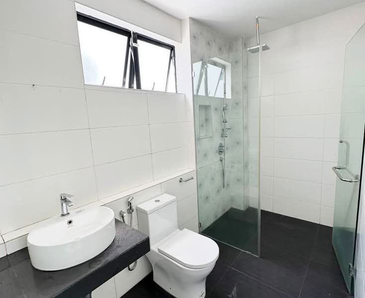 Semi-Detached House for Sale in Taman Wing Onn (Ipoh) - Qazin Khoo - Bathroom - PropertyGuru.com.my