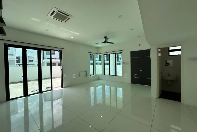 Semi-Detached House for Sale in Taman Wing Onn (Ipoh) - Qazin Khoo - Living Room - PropertyGuru.com.my