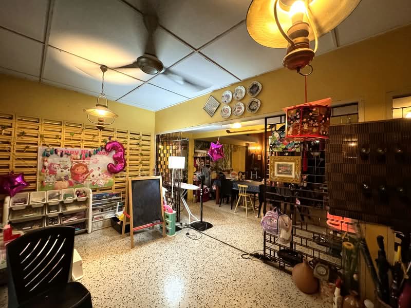 Bungalow for Sale in SS1 (Petaling Jaya) - Cooper Chow - Living Room - PropertyGuru.com.my