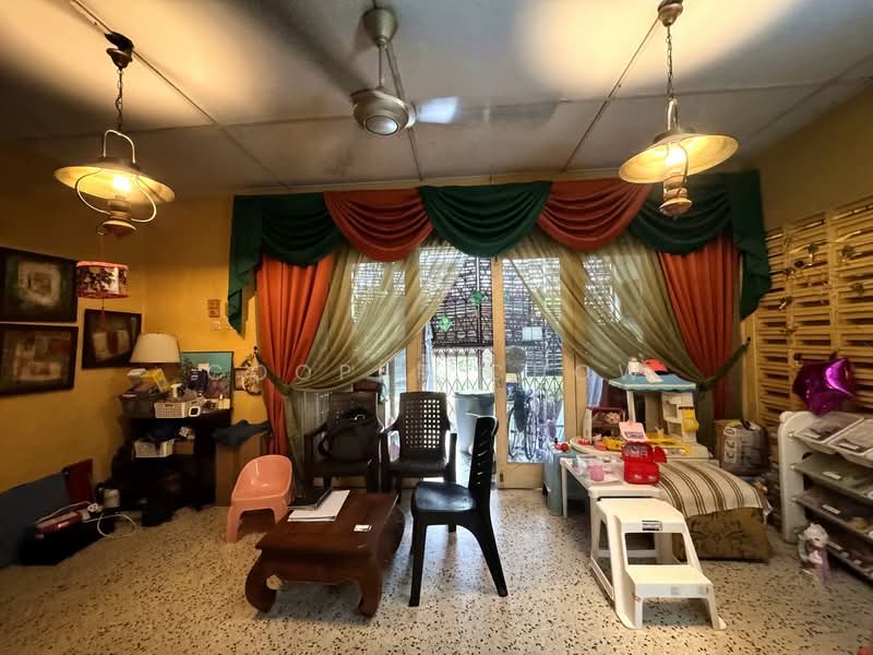 Bungalow for Sale in SS1 (Petaling Jaya) - Cooper Chow - Living Room - PropertyGuru.com.my