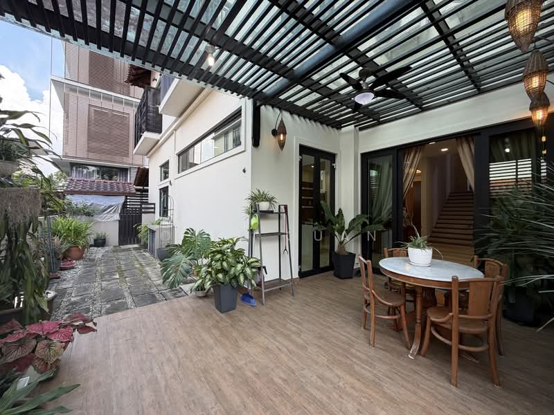 Bungalow for Sale in Seri Kembangan (Selangor) - Oska Quan - Exterior - PropertyGuru.com.my