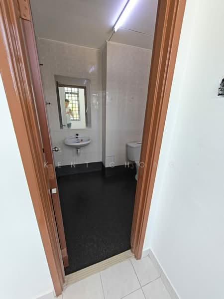 2-storey Terraced House for Rent in Desa Kasia (Nilai) - Kent Chong - Bathroom - PropertyGuru.com.my