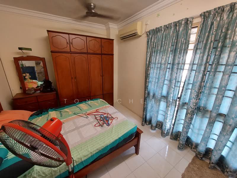Kondominium untuk Dijual di Serina Bay - Tony Cheah - Bedroom - PropertyGuru.com.my
