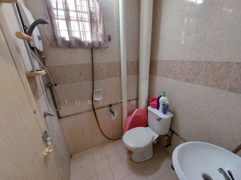 Kondominium untuk Dijual di Serina Bay - Tony Cheah - Bathroom - PropertyGuru.com.my