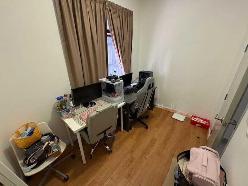 Servis Apartment untuk Disewa di Paramount Utropolis - Zaimah Zamri - Study - PropertyGuru.com.my