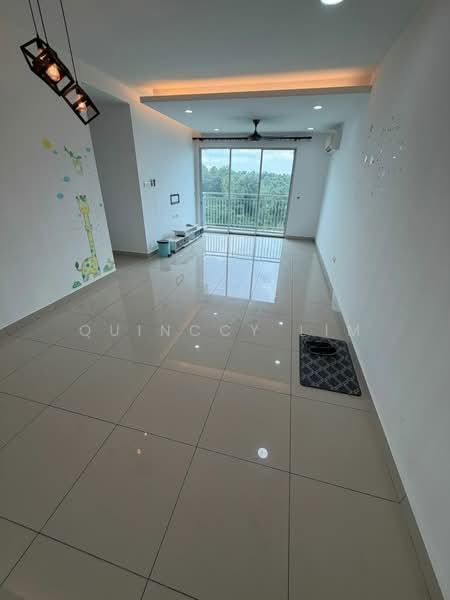 Service Residence for Sale at D'Tasek Residences (Tasek Impian) - Quinccy Lim - Living Room - PropertyGuru.com.my