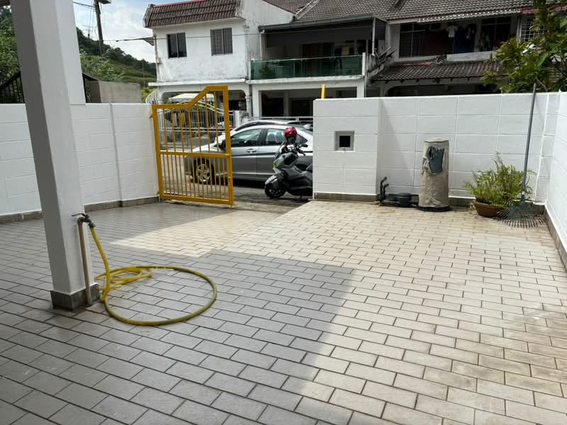 2-storey Terraced House for Rent in Taman Universiti Indah (Seri Kembangan) - Benz Low - Exterior - PropertyGuru.com.my