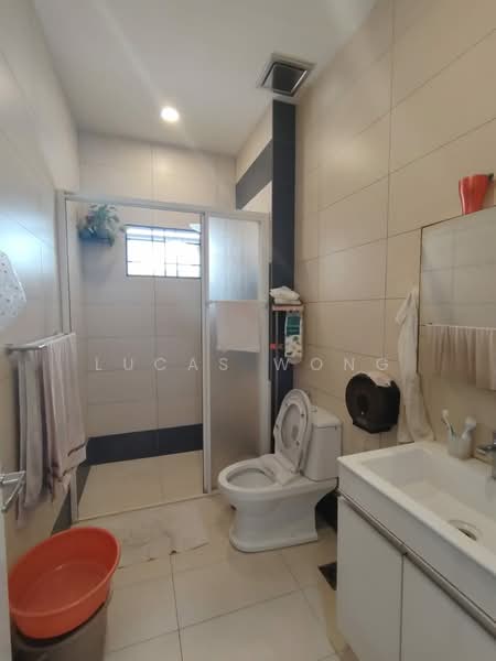 2.5-storey Terraced House for Sale in Taman Usaha Jaya (Kepong) - Lucas Wong - Bathroom - PropertyGuru.com.my
