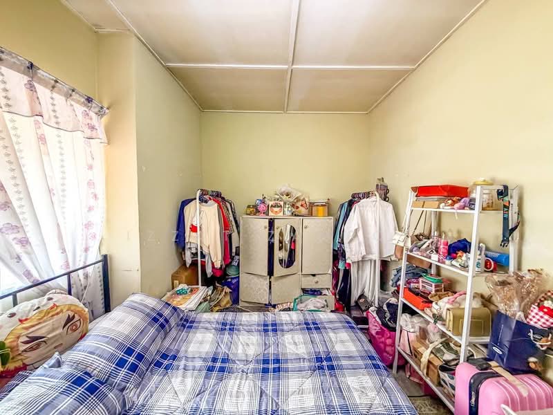 Rumah Teres 2 Tingkat untuk Dijual di Taman Bukit Anggerik (Cheras) - Izzat Zamros - Bedroom - PropertyGuru.com.my