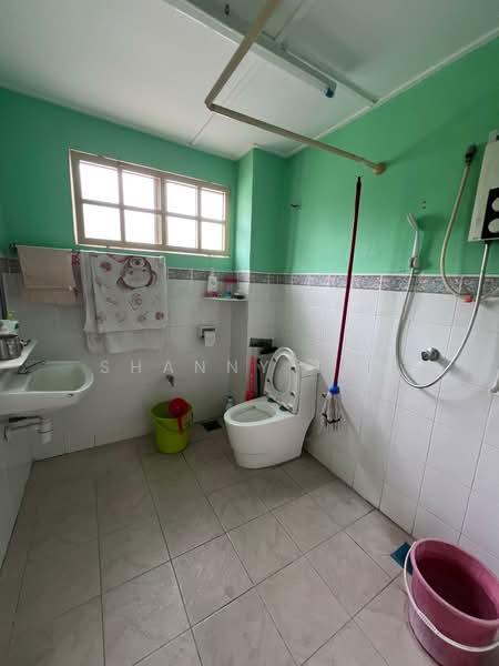 2-storey Terraced House for Sale in Bandar Sungai Long (Selangor) - Shanny Tan - Bathroom - PropertyGuru.com.my