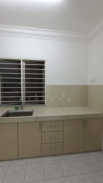 Pangsapuri untuk Disewa di Simfoni @ Eco Majestic - Aivin Thoong - Kitchen - PropertyGuru.com.my