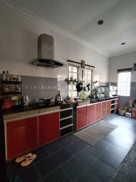 Semi-Detached House for Sale in Bukit Bandaraya (Shah Alam) - Bryan Yeoh - Kitchen - PropertyGuru.com.my