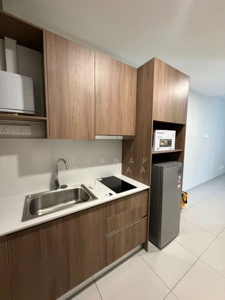 Service Residence for Rent at Dorsett Waterfront Subang - Thanap Priyaa - Kitchen - PropertyGuru.com.my