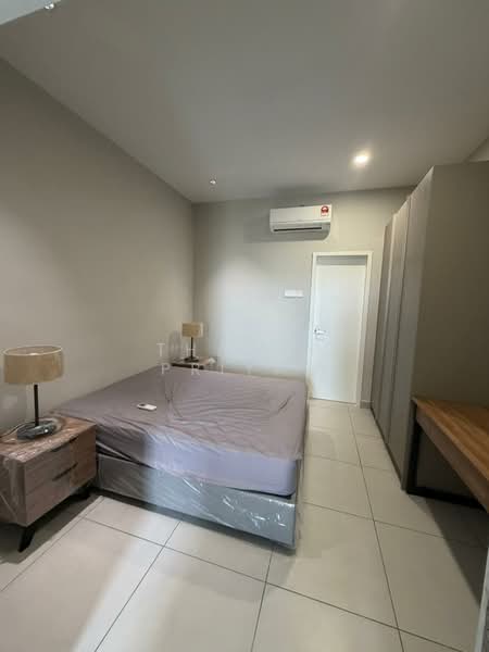 Service Residence for Rent at Dorsett Waterfront Subang - Thanap Priyaa - Bedroom - PropertyGuru.com.my