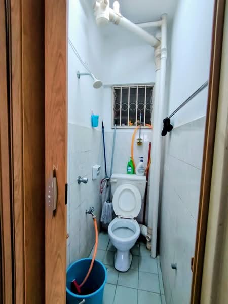 Apartment for Rent at Pangsapuri Cemara - Nick Chan - Bathroom - PropertyGuru.com.my