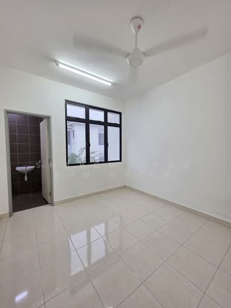 Rumah Teres 2 Tingkat untuk Dijual di Taman Austin Duta (Tebrau) - Sharon Wong Shu Shien - Interior - PropertyGuru.com.my