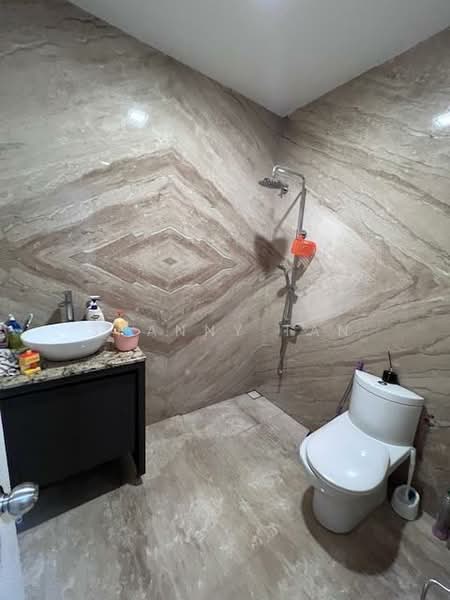 Rumah Teres 2 Tingkat untuk Dijual di Taman Desa Budiman (Bandar Sungai Long) - Shanny Tan - Bathroom - PropertyGuru.com.my