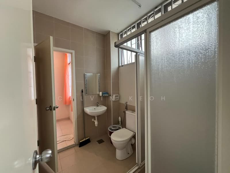 3-storey Terraced House for Sale in Setia Pearl Island (Bayan Lepas) - Calvin Keoh - Bathroom - PropertyGuru.com.my