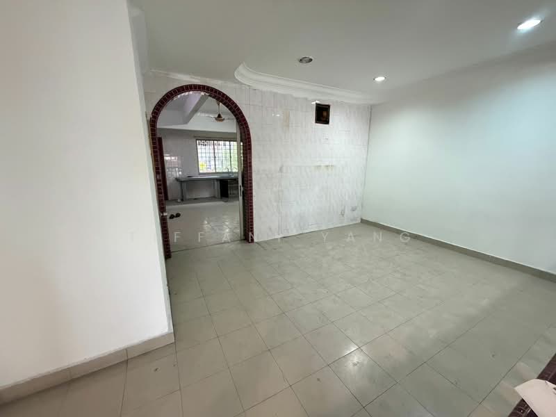 2-storey Terraced House for Sale in Bandar Country Homes (Rawang) - Tiffany Yang - Living Room - PropertyGuru.com.my