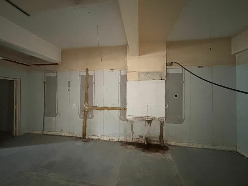 Shop / Office for Rent in Taman Pelangi (Johor Bahru) - Agnes Boo - Interior - PropertyGuru.com.my