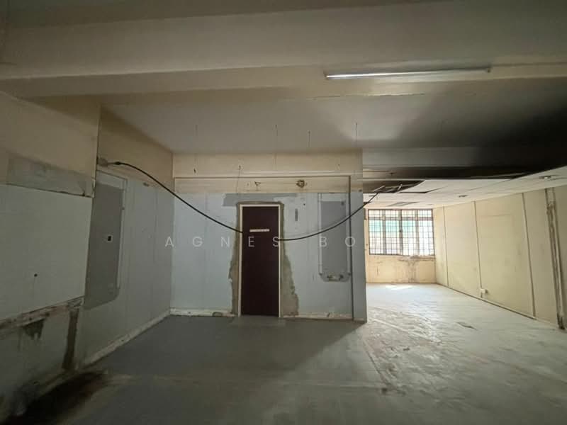 Shop / Office for Rent in Taman Pelangi (Johor Bahru) - Agnes Boo - Interior - PropertyGuru.com.my