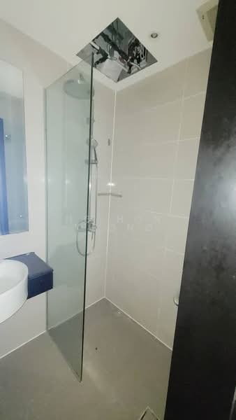 Service Residence for Sale at Centrestage Designer Suite - Ng Hon Keong - Bathroom - PropertyGuru.com.my
