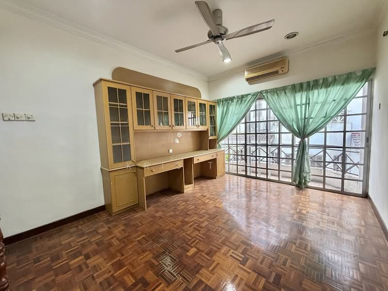 Semi-Detached House for Sale in Cheras (Selangor) - Kris Tan - Study - PropertyGuru.com.my