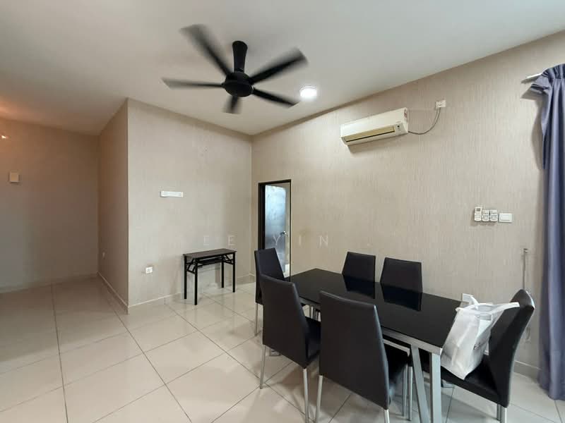 Kondominium untuk Dijual di M Condominium @ Larkin - See Yin . - Dining Room - PropertyGuru.com.my