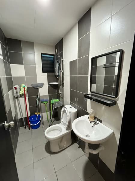Servis Apartment untuk Disewa di Residensi Mutiara Kajang 2 - Ken Fung - Bathroom - PropertyGuru.com.my
