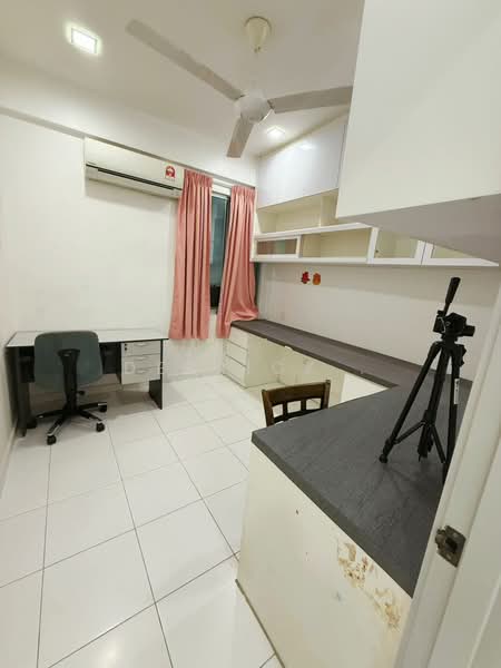 Condominium for Rent at The Golden Triangle Condominium - Derrick . - Study - PropertyGuru.com.my