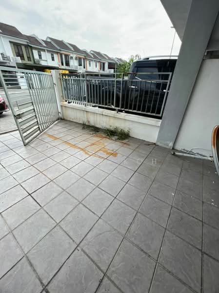 Rumah Teres 2 Tingkat untuk Dijual di Lakeside Residences (Puchong) - Cady Koh - Exterior - PropertyGuru.com.my