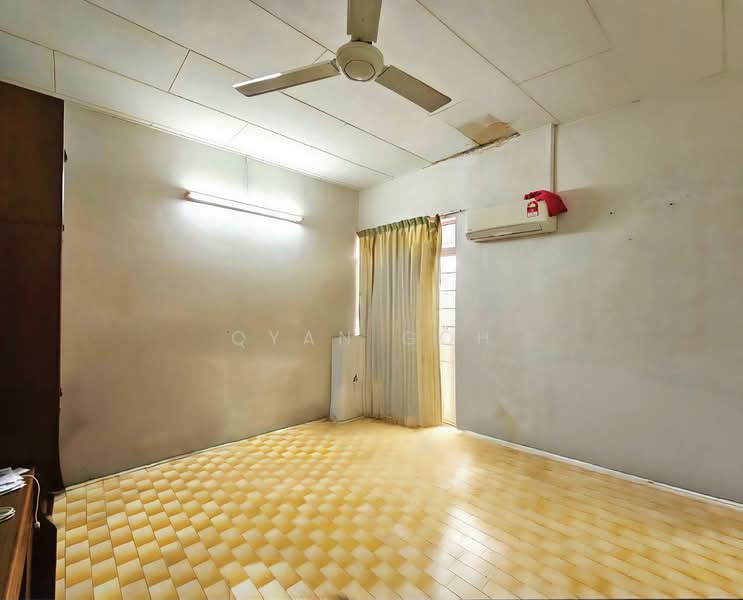 Rumah Berkembar untuk Dijual di Island Park (Jelutong) - Qyan Goh - Interior - PropertyGuru.com.my