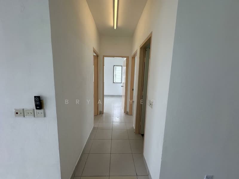 Apartment for Sale at Seri Jati - Bryan Yeoh - Corridor - PropertyGuru.com.my