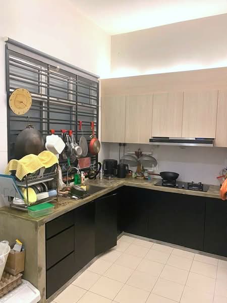 Rumah Teres 2 Tingkat untuk Dijual di Taman Dato' Chellam (Ulu Tiram) - Karl Lim - Kitchen - PropertyGuru.com.my