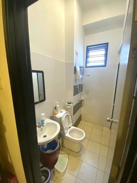 Rumah Teres 2 Tingkat untuk Dijual di Taman Dato' Chellam (Ulu Tiram) - Karl Lim - Bathroom - PropertyGuru.com.my
