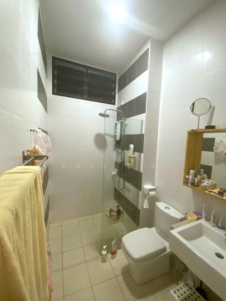 Rumah Teres 2 Tingkat untuk Dijual di Taman Dato' Chellam (Ulu Tiram) - Karl Lim - Bathroom - PropertyGuru.com.my