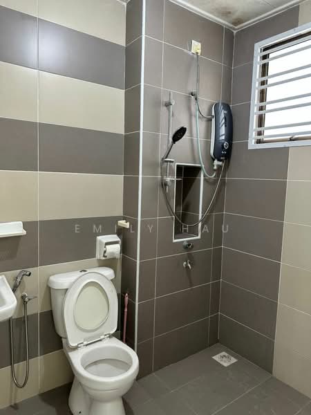 2-storey Terraced House for Sale in Bandar Tiram (Ulu Tiram) - Emily Hau - Bathroom - PropertyGuru.com.my