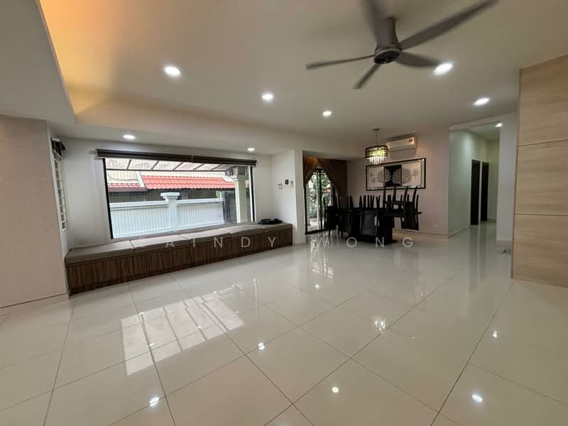 Semi-Detached House for Sale in Seksyen 4 (Kota Damansara) - Caindy Wong - Living Room - PropertyGuru.com.my