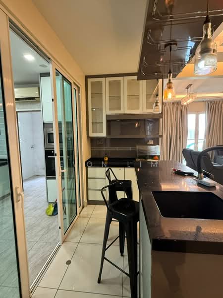 Condominium for Rent at Sri Putramas III / Royal Regent - Evon Lim - Kitchen - PropertyGuru.com.my