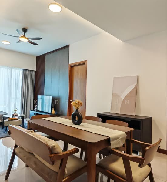 Servis Apartment untuk Disewa di Core Residence @ TRX - Kadern Jun - Dining Room - PropertyGuru.com.my