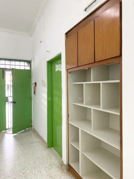 1-storey Terraced House for Rent in Johor Bahru (Johor) - Rain Ng - Entrance - PropertyGuru.com.my