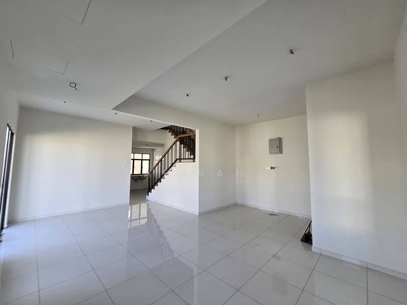 Rumah Teres untuk Dijual di Nilai (Negeri Sembilan) - Mahirah . - Living Room - PropertyGuru.com.my